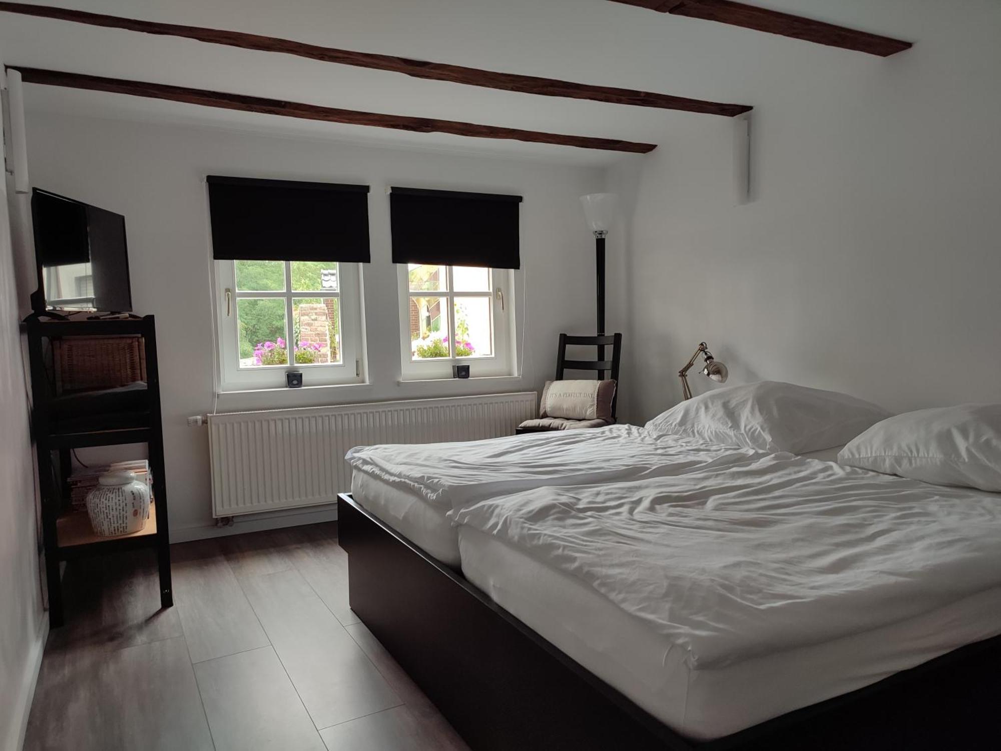 Duex-Hof Apartment Fachwerkhaus บอร์นไฮม์ ภายนอก รูปภาพ